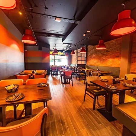 The Old Quarter Townhouse 3*