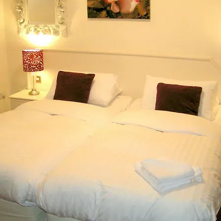 The Old Quarter Townhouse