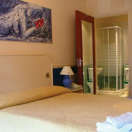 ホテル The Old Quarter Townhouse 3*