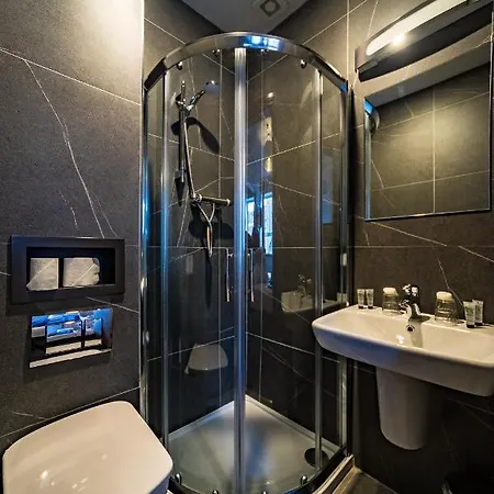 The Old Quarter Townhouse Hotel