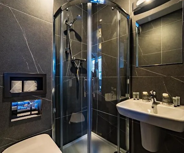 The Old Quarter Townhouse Hotel